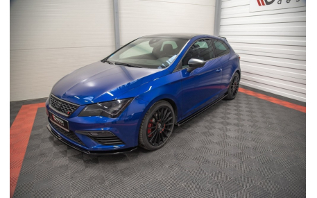 Накладки на пороги Seat Leon