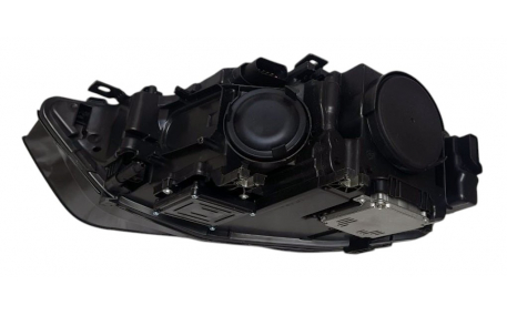 Фары передние AUDI A4 B8 2012-2015