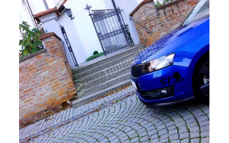 Накладка передняя Skoda Rapid