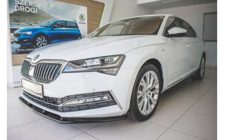 Накладка передняя Skoda Superb 2019-2024