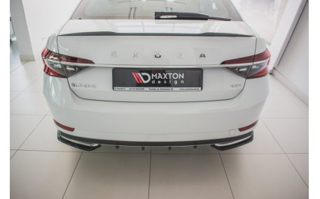 Накладка задняя Skoda Superb 2019-2023