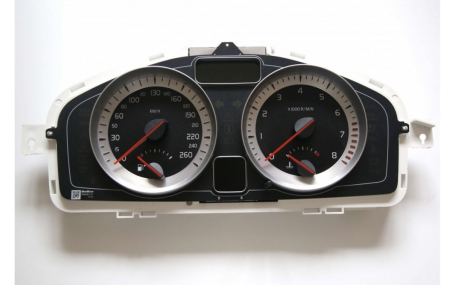 Шкалы приборов Volvo C70