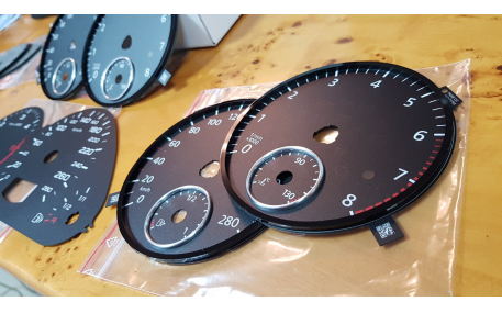 Шкалы приборов AUDI Q3