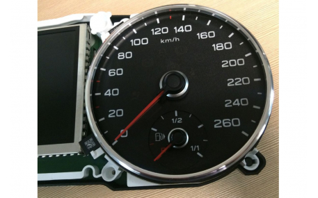 Шкалы приборов AUDI Q3