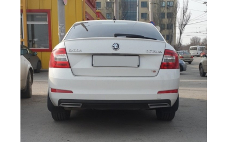 Накладка задняя Skoda Octavia A7