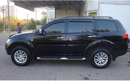Дефлекторы окон Mitsubishi Pajero Sport