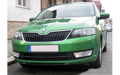 Накладка передняя Skoda Rapid