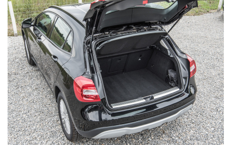 Шторка багажника Mercedes GLA-class X156
