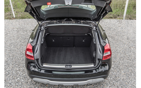 Шторка багажника Mercedes GLA-class X156