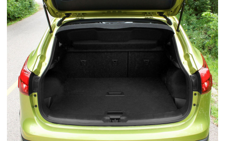Шторка багажника Nissan Qashqai J11