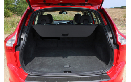 Шторка багажника Volvo XC60
