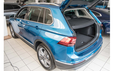 Шторка багажника Volkswagen Tiguan