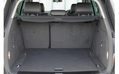 Шторка багажника Volkswagen Touareg