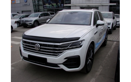 Дефлектор капота Volkswagen Touareg