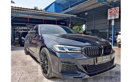 Накладка передняя BMW 5 G30 2020-2023