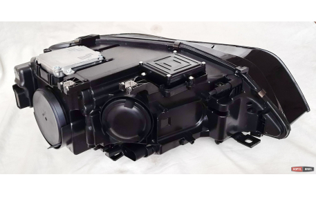 Фары передние AUDI A4 B8 2012-2015