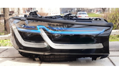 Фары передние BMW 5 G30 2020-2023