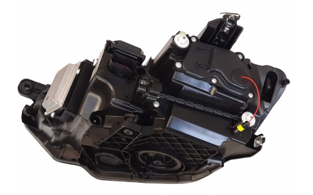 Фары передние Volkswagen Passat B8