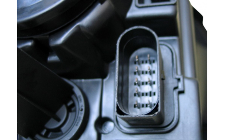 Фары передние Volkswagen Golf 5