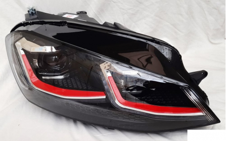 Фары передние Volkswagen Golf 7 2017-2019