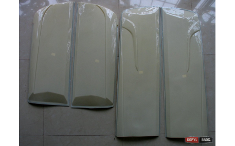 Молдинги дверей Toyota Hilux