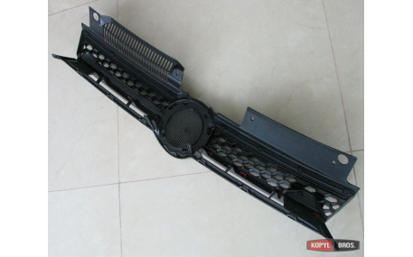 Решетка радиатора Volkswagen Golf 6