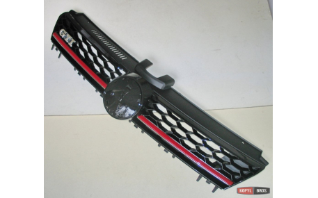 Решетка радиатора Volkswagen Golf 7 2012-2017