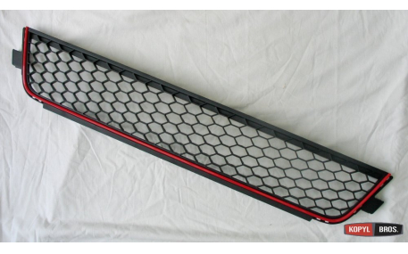 Решетка бампера Volkswagen Jetta 2011-2014