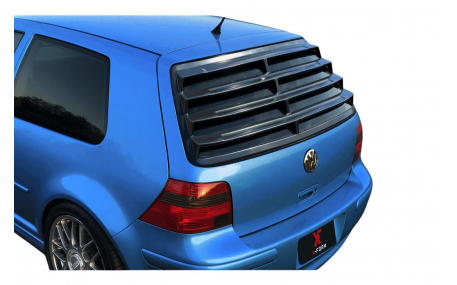 Накладка на заднее стекло Volkswagen Golf 4