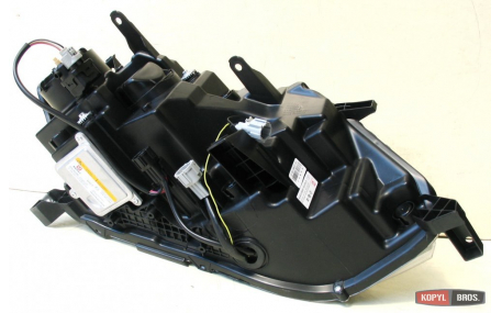 Фары передние Nissan X-Trail T32 2017-2020