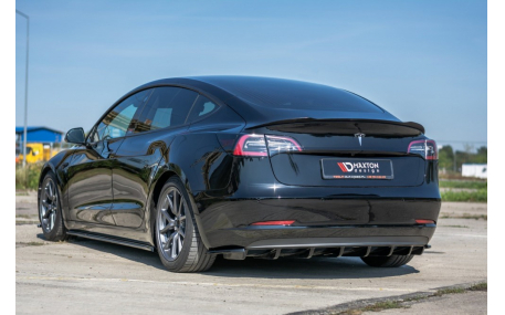 Спойлер Tesla Model 3