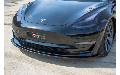 Накладка передняя Tesla Model 3 2017-2023