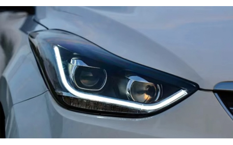 Фары передние HYUNDAI Elantra MD