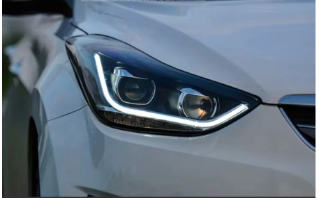 Фары передние HYUNDAI Elantra MD