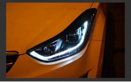 Фары передние HYUNDAI Elantra MD