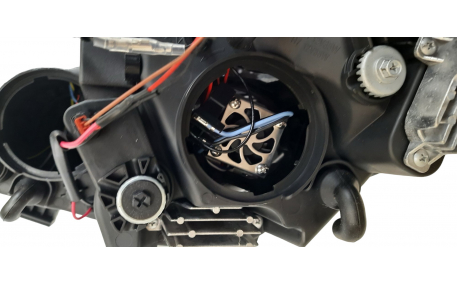 Фары передние HYUNDAI Sonata YF