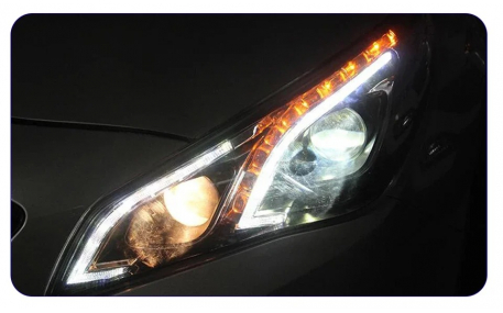 Фары передние HYUNDAI Sonata LF