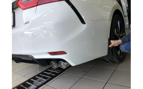 Брызговики Toyota Camry V70