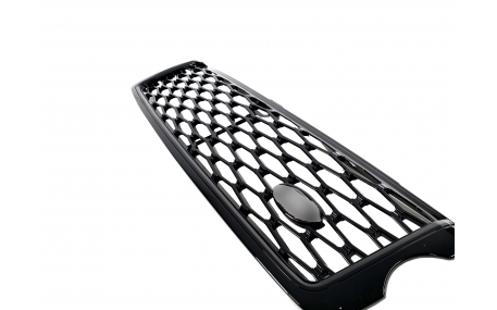 Решетка радиатора Range Rover Vogue 2012-2017