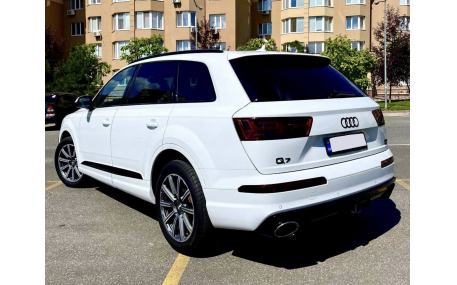 Накладка задняя Audi Q7