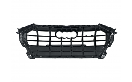 Решетка радиатора Audi Q3 2018-2022