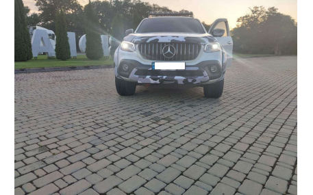 Решетка радиатора Mercedes X-class W470