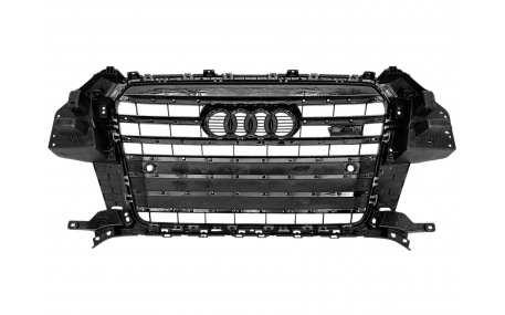 Решетка радиатора Audi Q3 2011-2014