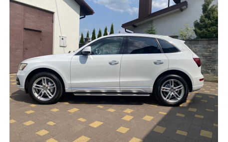 Подножки Audi Q5