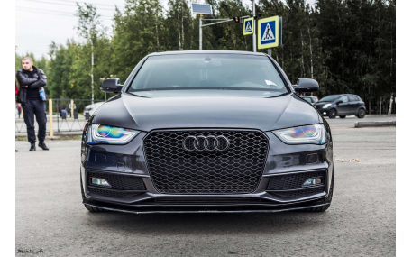 Решетка радиатора Audi A4 B8 2012-2015