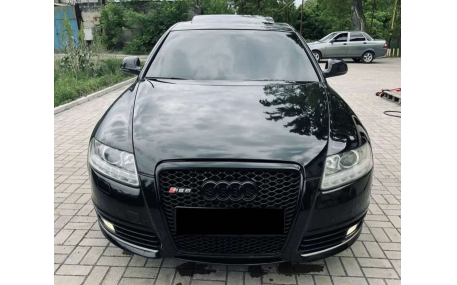 Решетка радиатора Audi A6 C6