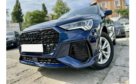 Бампер передний Audi Q3