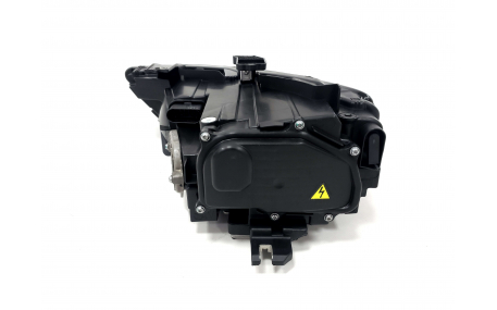 Фары передние Audi Q3