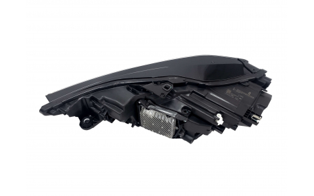 Фары передние Audi A6 C8