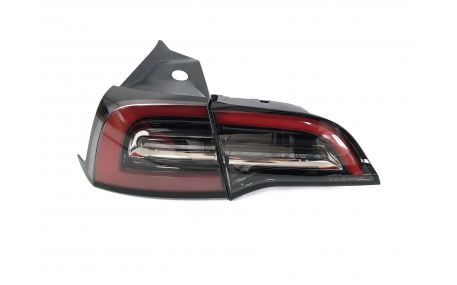 Фонари задние Tesla Model 3